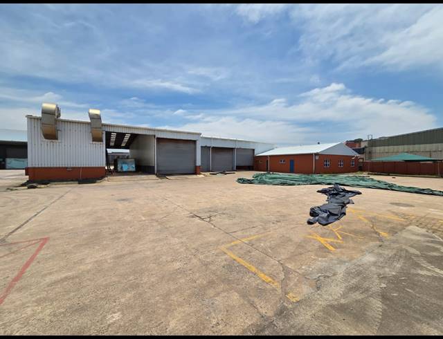 7,000M² WAREHOUSE TO LET IN PROSPECTON INDUSTRIAL